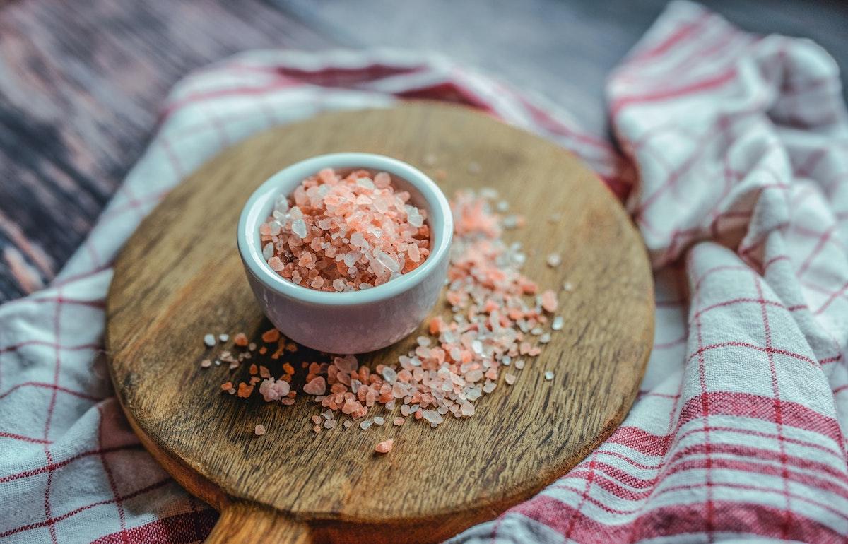 3 Ways to Detox Your Body Using Himalayan Salt! - Inspire Me Naturally 